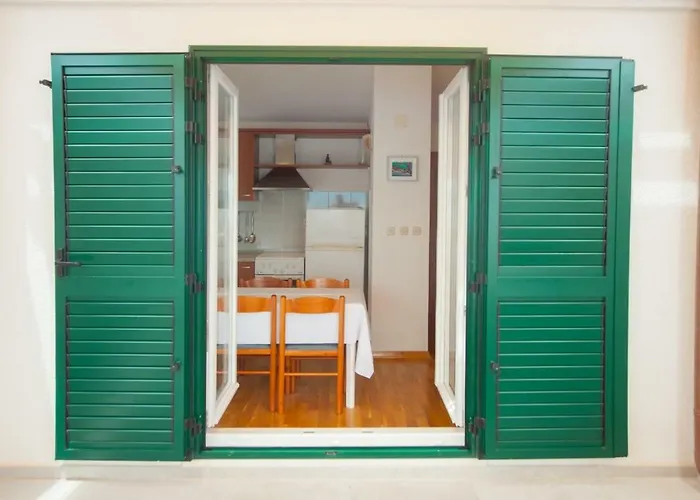 House Koloc דירה בול