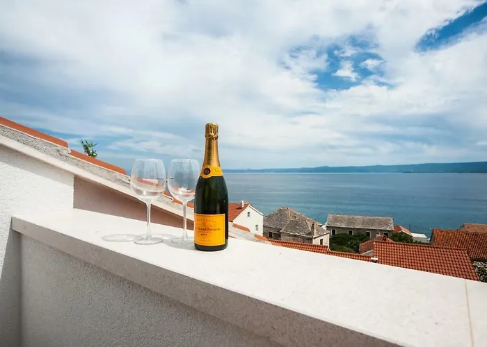 House Koloc דירה *